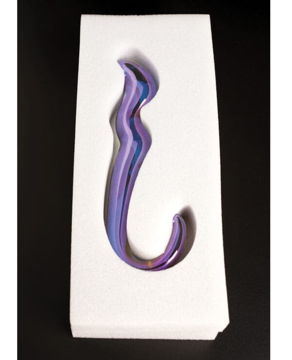 Cristal Blue Flame Curved Glass Dildo - Purple - Image 5