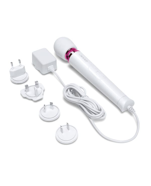 Le Wand Powerful Petite Plug-In Vibrating Massager - White - Image 4