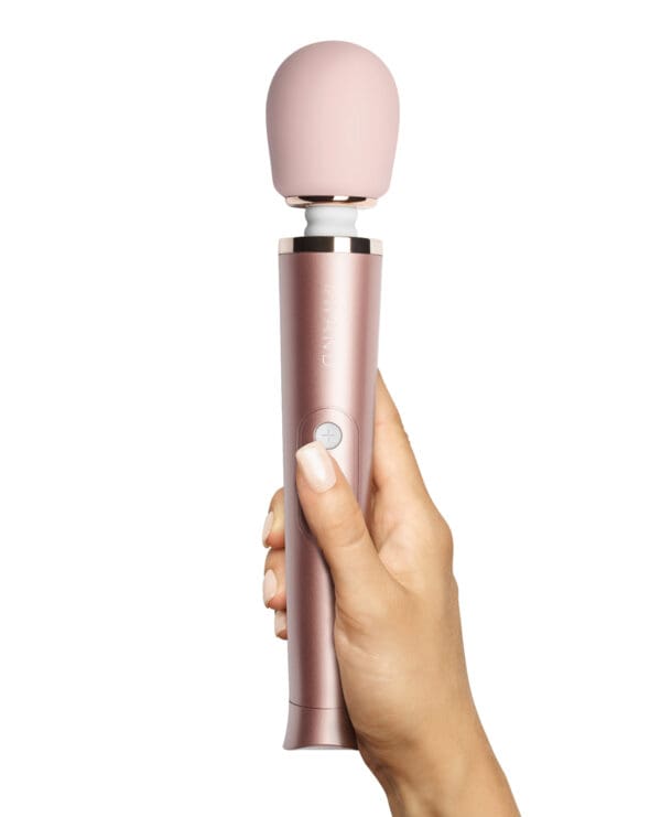 Le Wand Petite Rechargeable Vibrating Massager - Rose Gold - Image 3