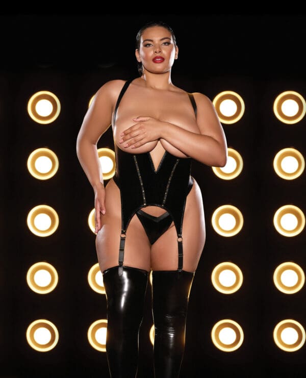 FETISH Open Cup Vinyl V-Wire Merrywidow w/G-String - Black 1X/2X - Image 5