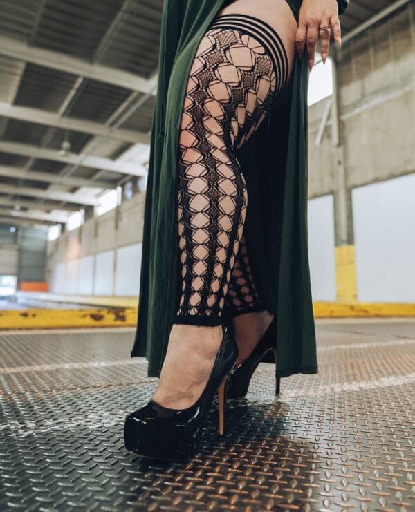 Kixies Jo Circle Fishnet Footless Thigh - Image 2