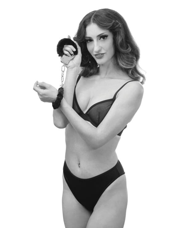 Sex & Mischief Furry Handcuffs - Black - Image 3